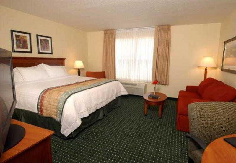 Towneplace Suites דה וילאג'ס מראה חיצוני תמונה